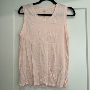 UNIQLO women's pink tank top
